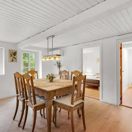 Krischan - 1-6km From The Sea By Interhome *